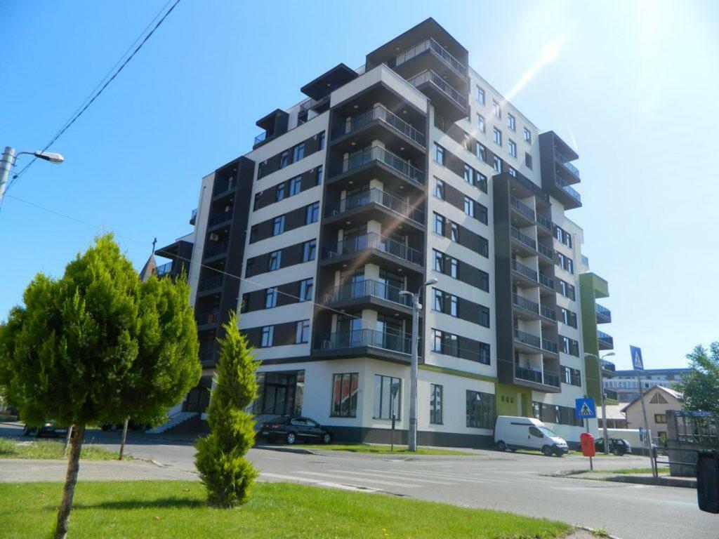 Nufarul Apartament Lejlighed Oradea Eksteriør billede